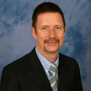 Headshot of knowledge management expert Nick Milton.